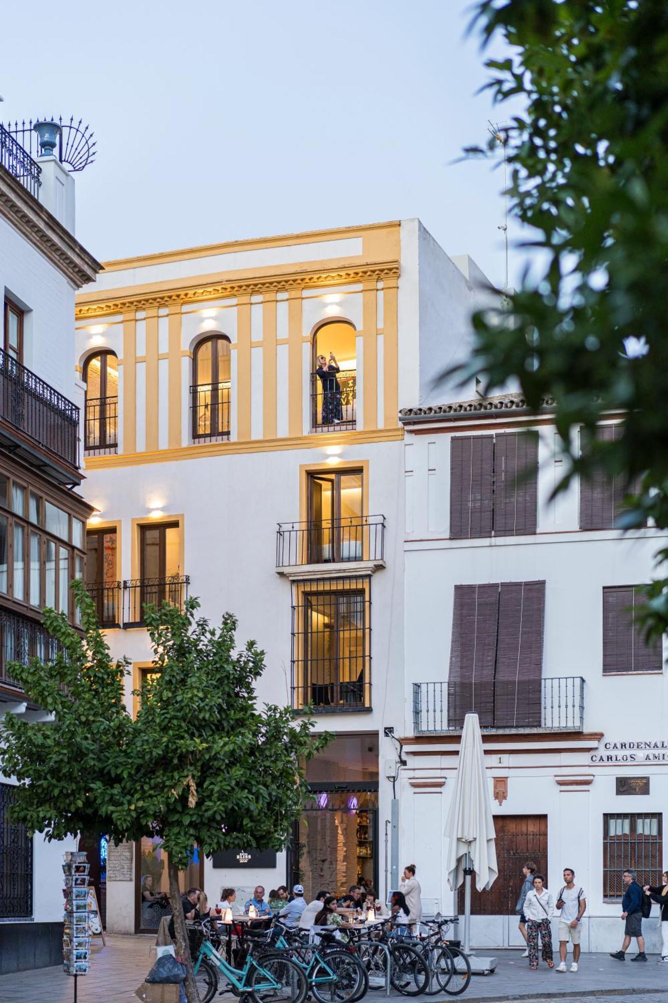 Casa Art Hotel *